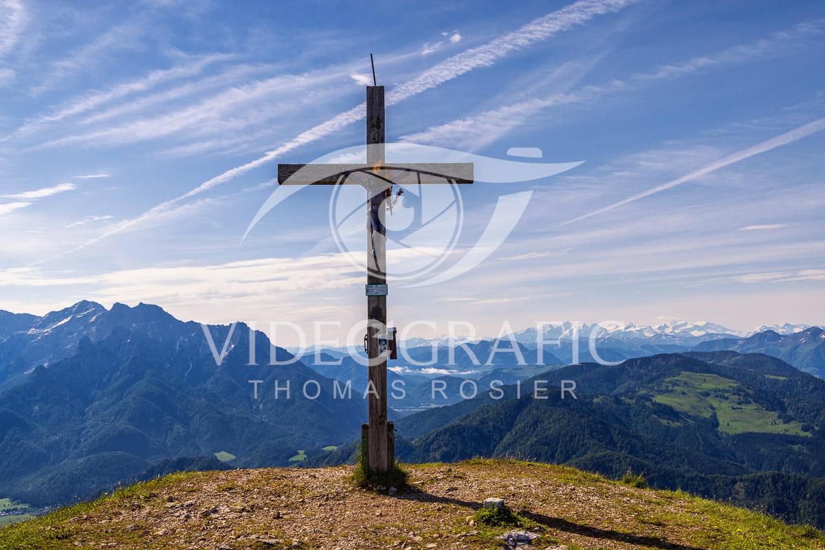 Summit-Crosses-977.jpg