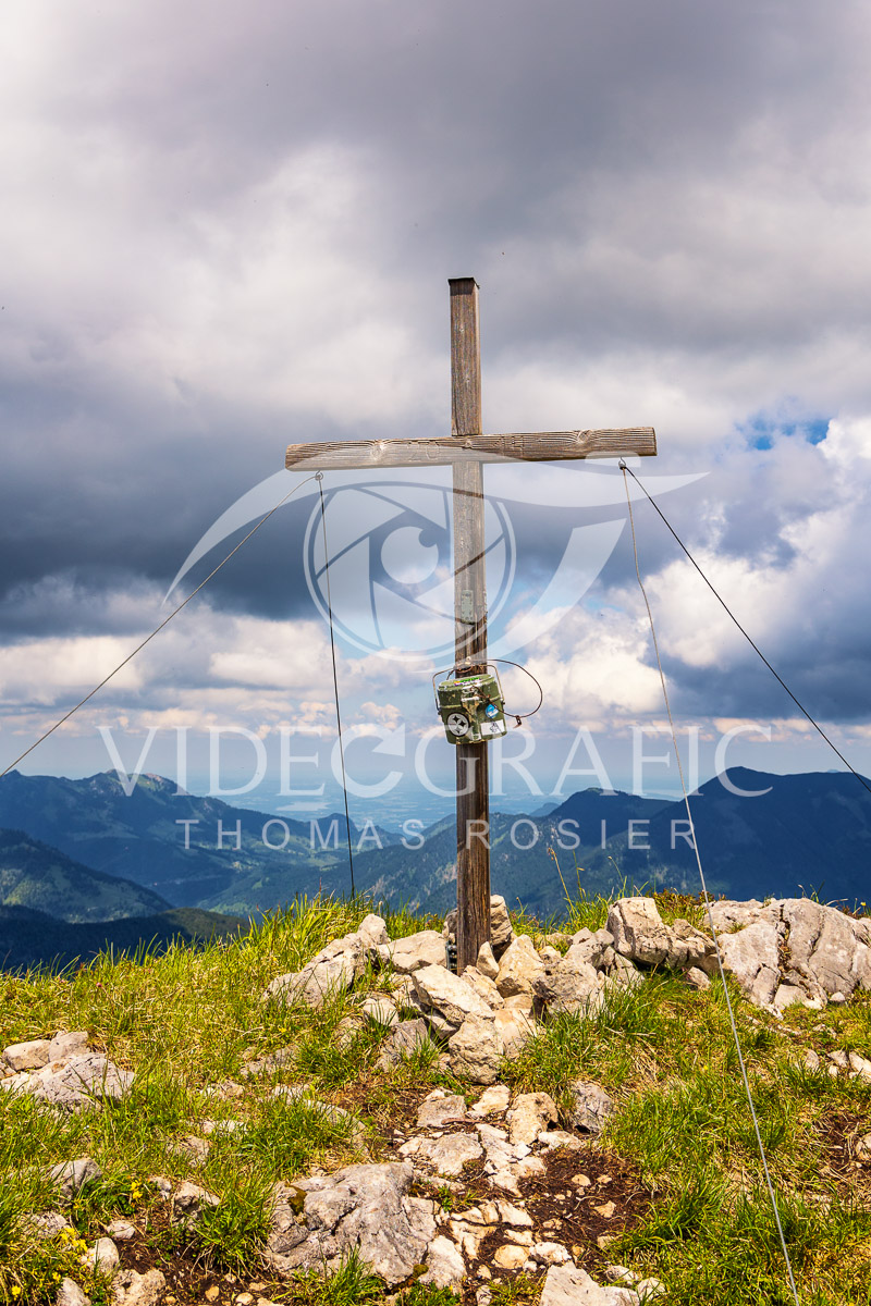 Summit-Crosses-986.jpg