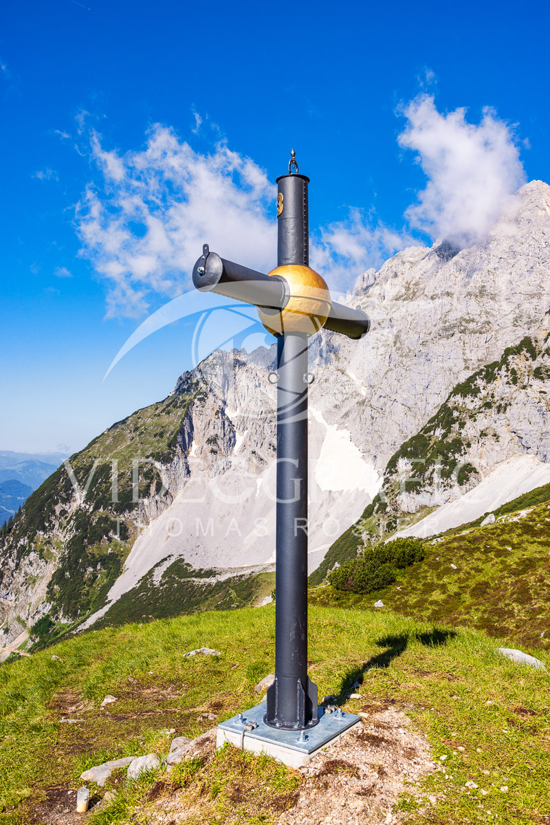 Summit-Crosses-989.jpg