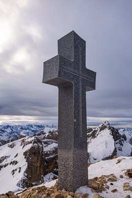 Summit-Crosses-048.jpg