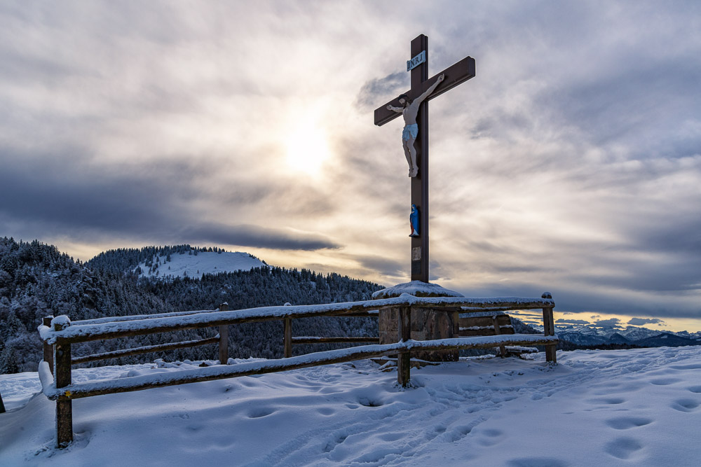Summit-Crosses-1008.jpg