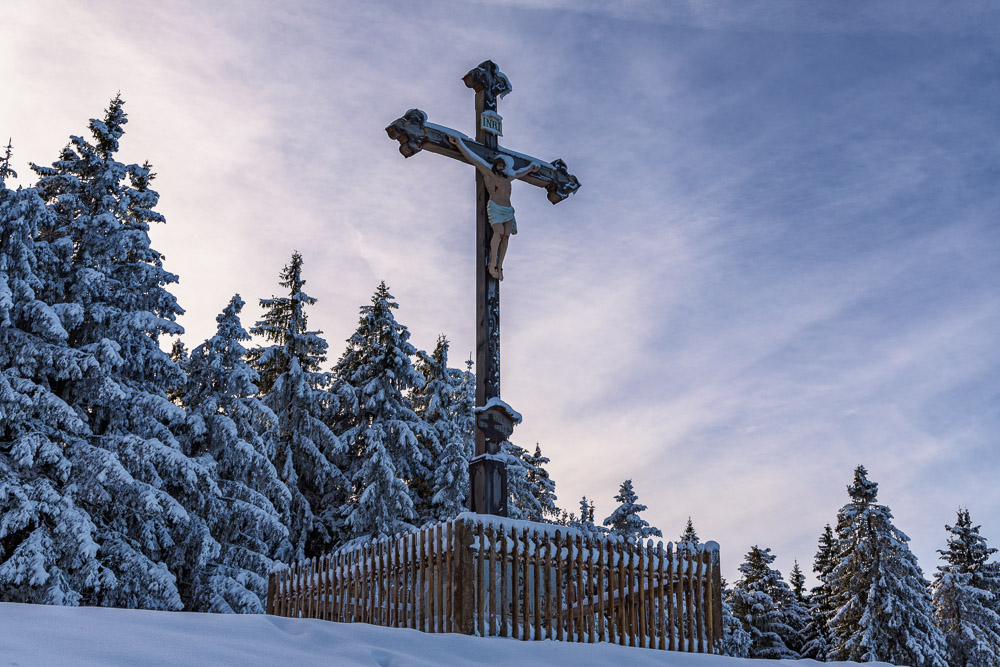 Summit-Crosses-1009.jpg