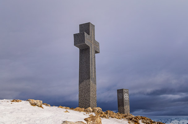 Summit-Crosses-1042.jpg