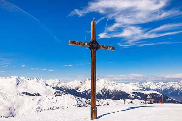 Summit-Crosses-1074.jpg