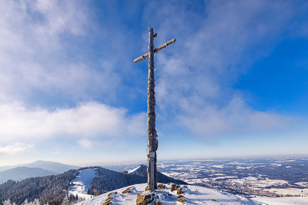 Summit-Crosses-1095.jpg
