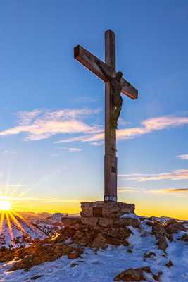 Summit Crosses 1125 Summit-Crosses-1125.jpg