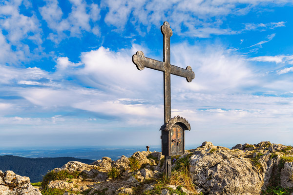 Summit Crosses 1142 Summit-Crosses-1142.jpg