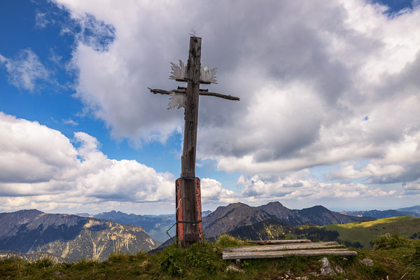 Summit-Crosses-121.jpg