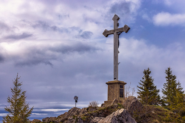 Summit-Crosses-166.jpg