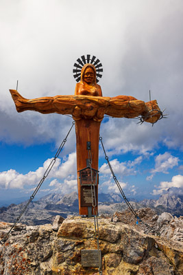 Summit-Crosses-194.jpg