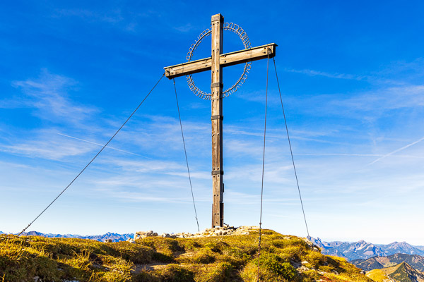 Summit Crosses 213 Summit-Crosses-213.jpg
