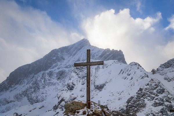 Summit Crosses 258 Summit-Crosses-258.jpg