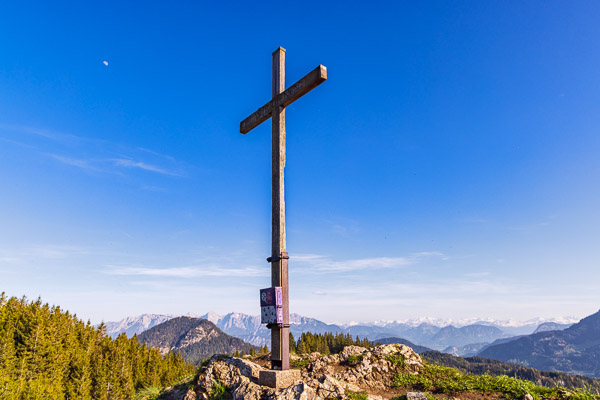 Summit Crosses 279 Summit-Crosses-279.jpg