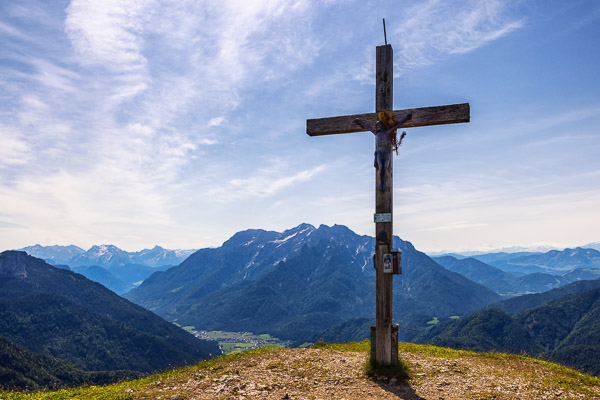 Summit Crosses 284 Summit-Crosses-284.jpg