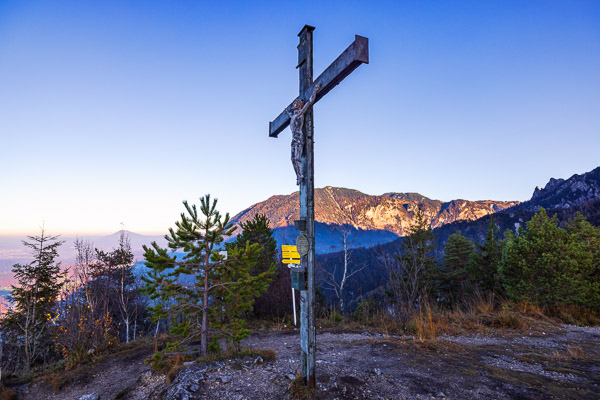 Summit Crosses 379 Summit-Crosses-379.jpg