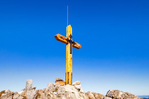 Summit Crosses 380 Summit-Crosses-380.jpg