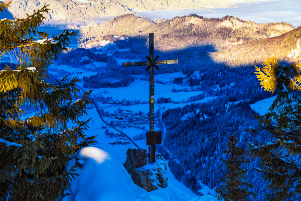 Summit Crosses 393 Summit-Crosses-393.jpg