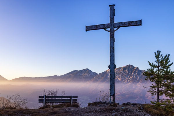 Summit Crosses 446 Summit-Crosses-446.jpg