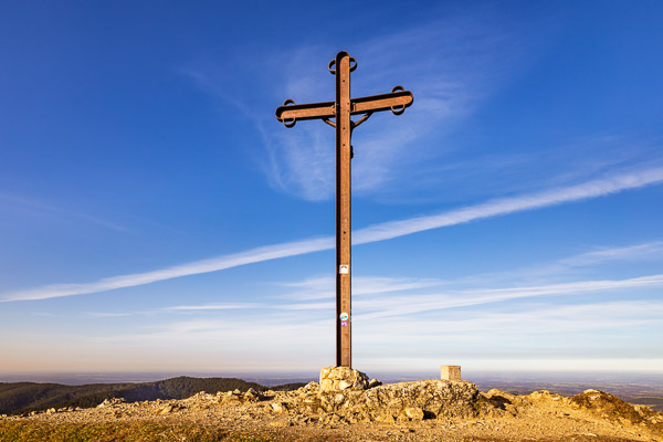 Summit Crosses 451 Summit-Crosses-451.jpg