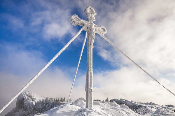 Summit Crosses 474 Summit-Crosses-474.jpg