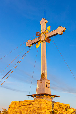 Summit Crosses 479 Summit-Crosses-479.jpg