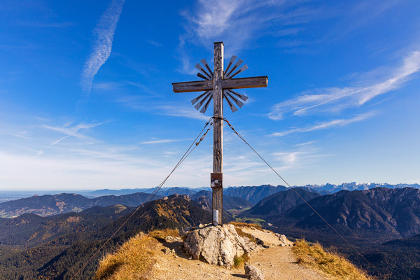 Summit Crosses 481 Summit-Crosses-481.jpg