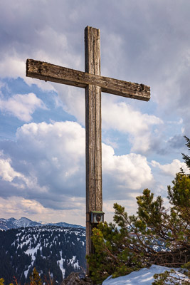 Summit Crosses 492 Summit-Crosses-492.jpg