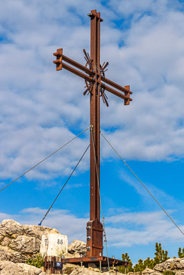 Summit Crosses 494 Summit-Crosses-494.jpg