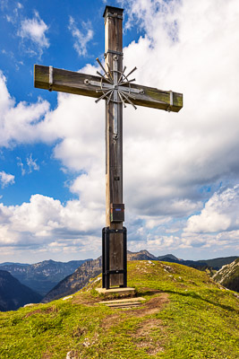 Summit Crosses 497 Summit-Crosses-497.jpg
