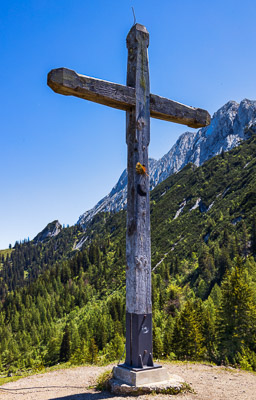 Summit Crosses 503 Summit-Crosses-503.jpg