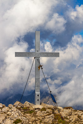 Summit Crosses 513 Summit-Crosses-513.jpg