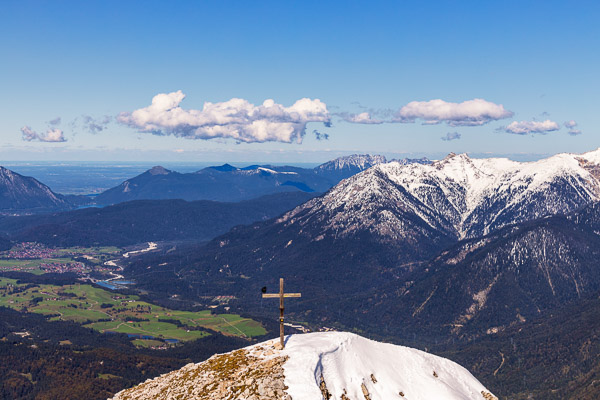 Summit Crosses 516 Summit-Crosses-516.jpg