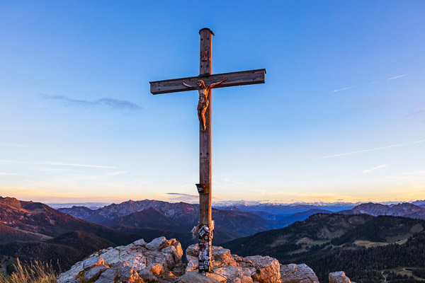 Summit Crosses 518 Summit-Crosses-518.jpg