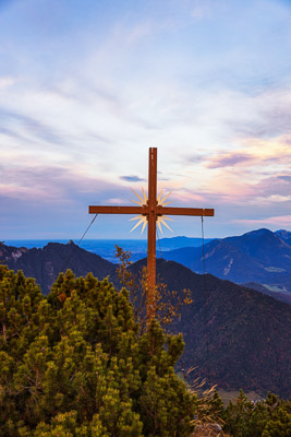 Summit Crosses 520 Summit-Crosses-520.jpg