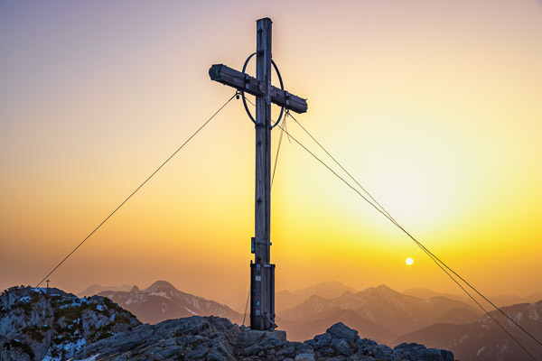 Summit Crosses 557 Summit-Crosses-557.jpg