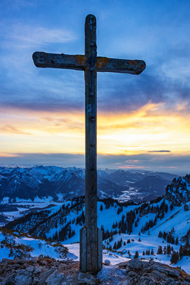 Summit Crosses 563 Summit-Crosses-563.jpg