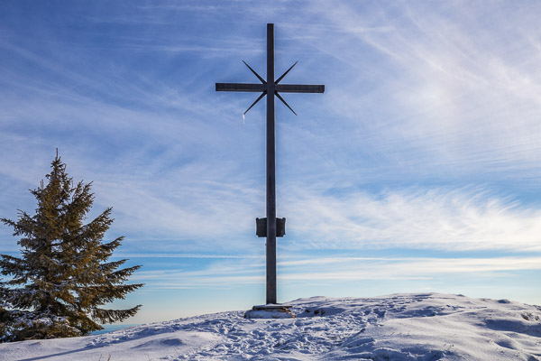 Summit Crosses 571 Summit-Crosses-571.jpg
