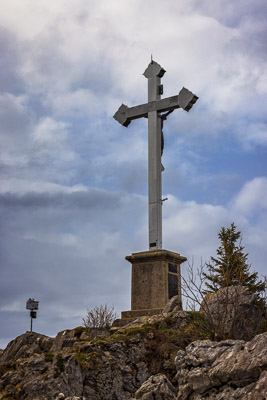 Summit Crosses 573 Summit-Crosses-573.jpg