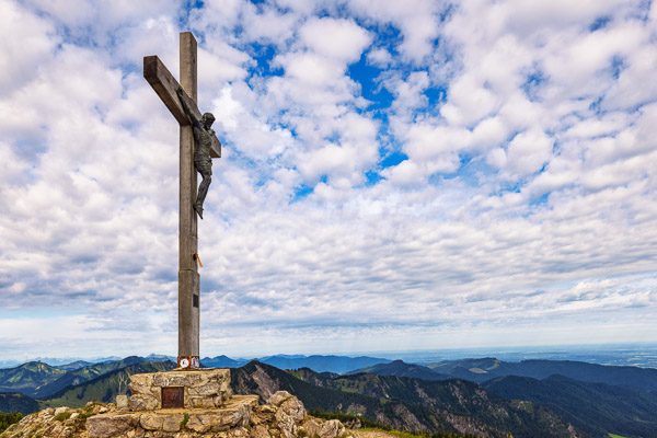 Summit Crosses 591 Summit-Crosses-591.jpg