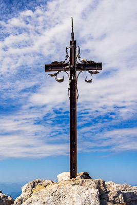Summit Crosses 593 Summit-Crosses-593.jpg