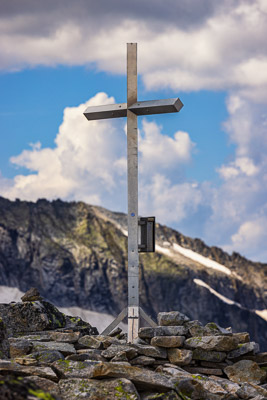Summit Crosses 596 Summit-Crosses-596.jpg