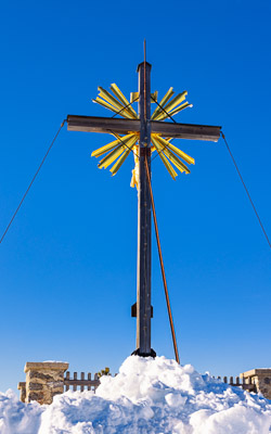 Summit Crosses 639 Summit-Crosses-639.jpg