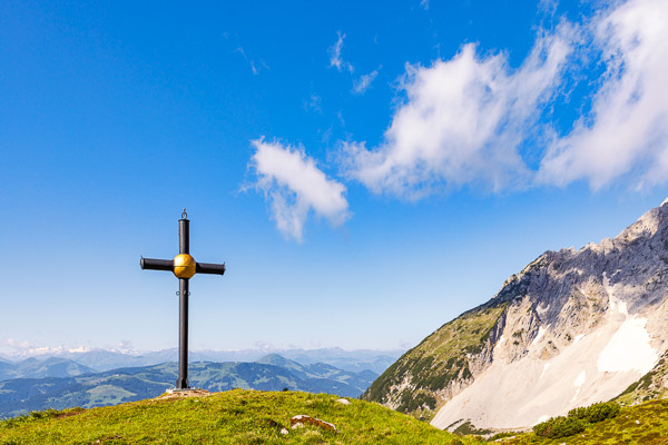 Summit Crosses 668 Summit-Crosses-668.jpg