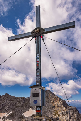 Summit Crosses 669 Summit-Crosses-669.jpg