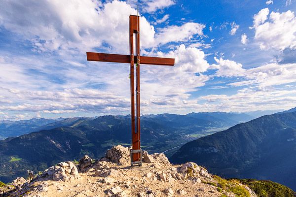 Summit Crosses 671 Summit-Crosses-671.jpg