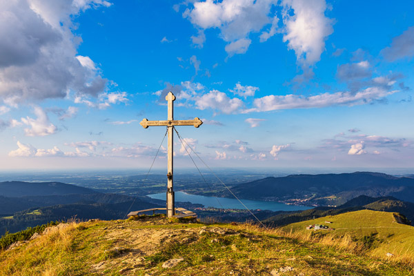 Summit Crosses 673 Summit-Crosses-673.jpg