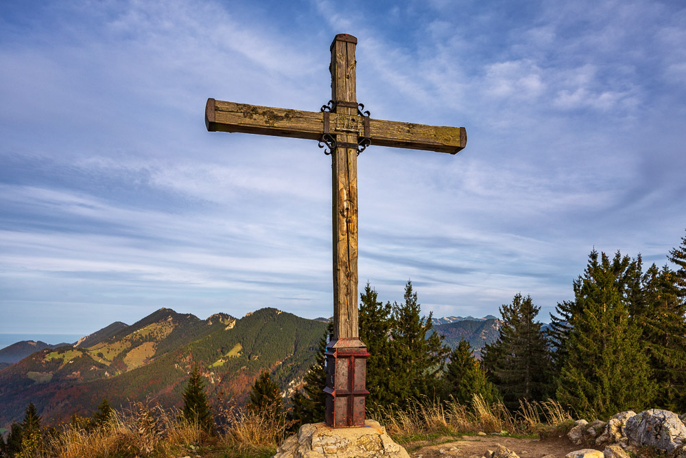 Summit Crosses 683 Summit-Crosses-683.jpg