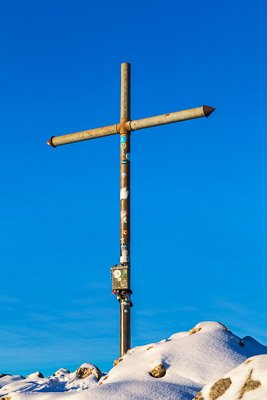 Summit Crosses 693 Summit-Crosses-693.jpg