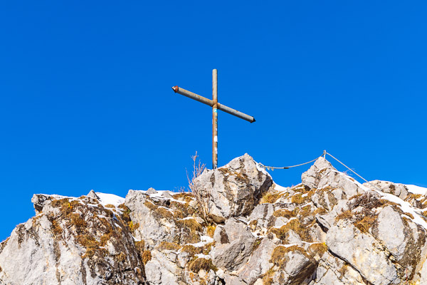 Summit Crosses 696 Summit-Crosses-696.jpg
