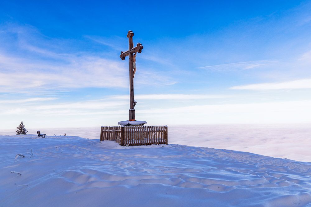 Summit-Crosses-702.jpg